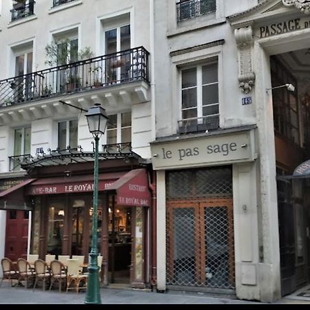 Bel Appartement Au Coeur De Paris Exterior photo